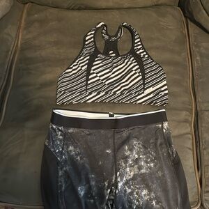 2 pair Workout clothes 2 Bra Tops and 4 workout pants